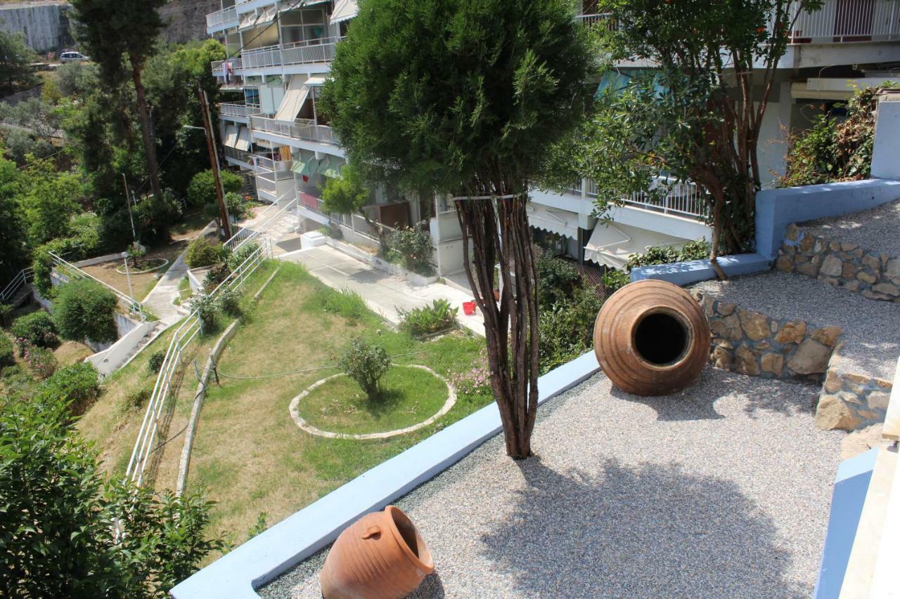 דירות PalaiónTsiflíkion Balcony By The Sea מראה חיצוני תמונה